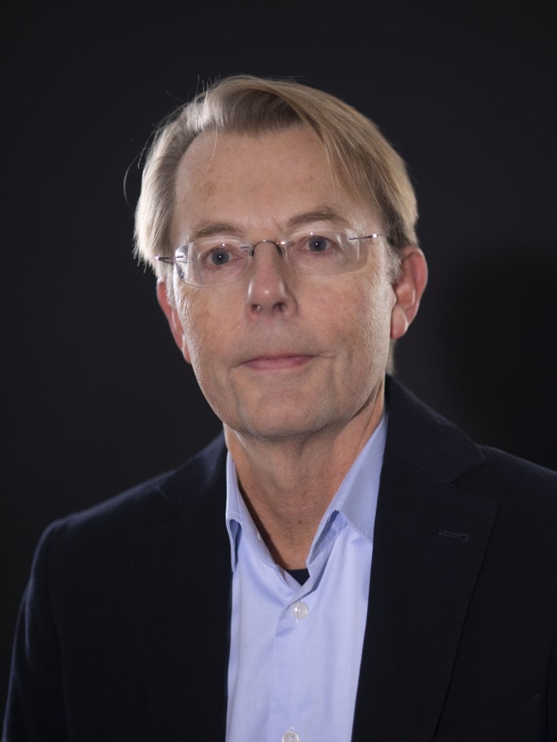 Portrait of Åke Rökaeus.