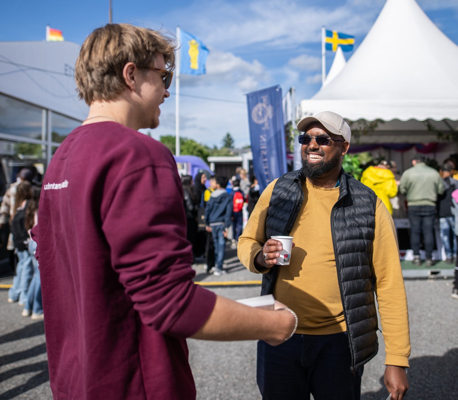 Student ambassador Ymir Hallgrimsson spoke with visitors about KI’s programmes and its popular science magazine.