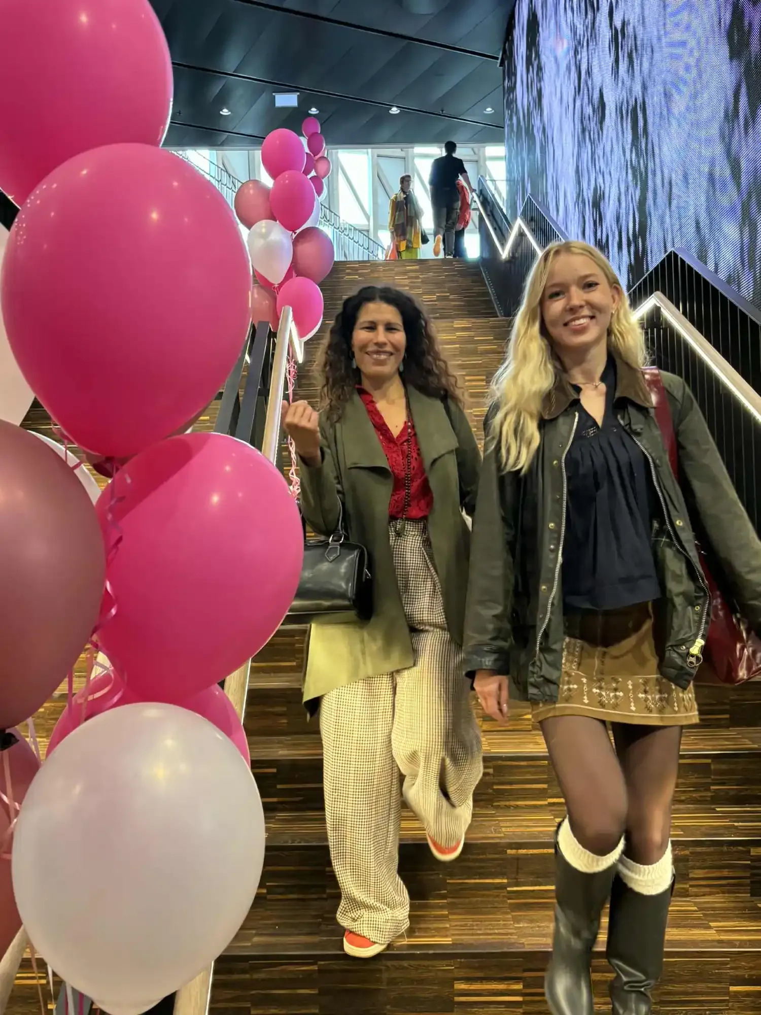 The student representatives participated in the fair