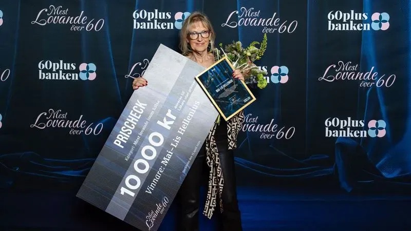 Mai‑Lis Hellenius receives the ‘Most Promising Over 60’ award from 60plusbanken.