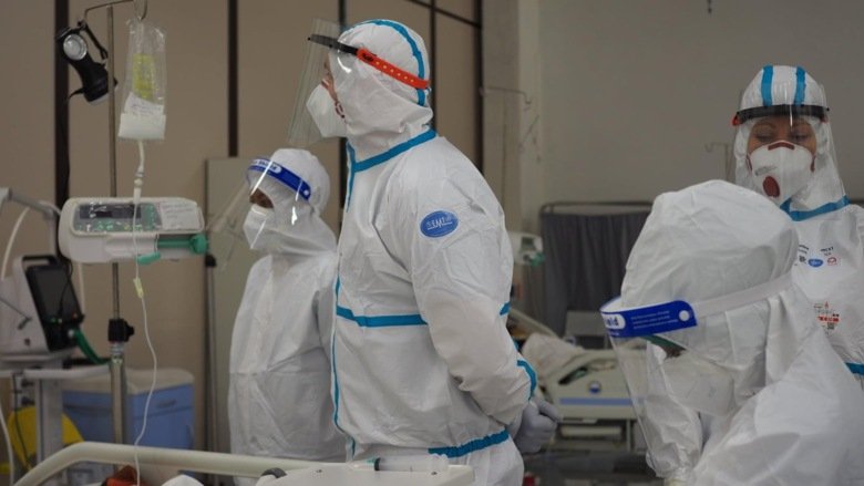 Medical care personnel at covid care center in Addis Abeba.