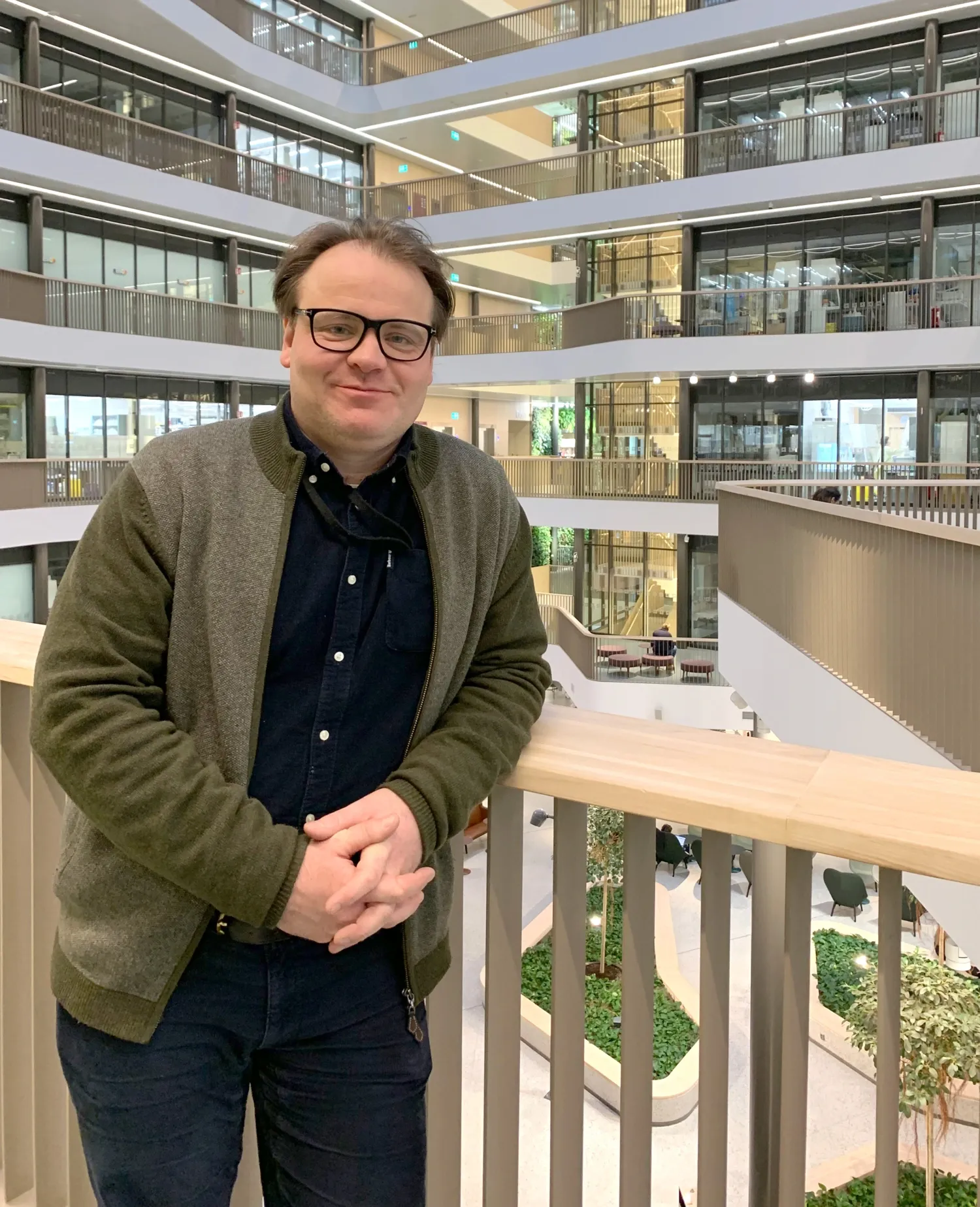 Portrait of man in Biomedicum