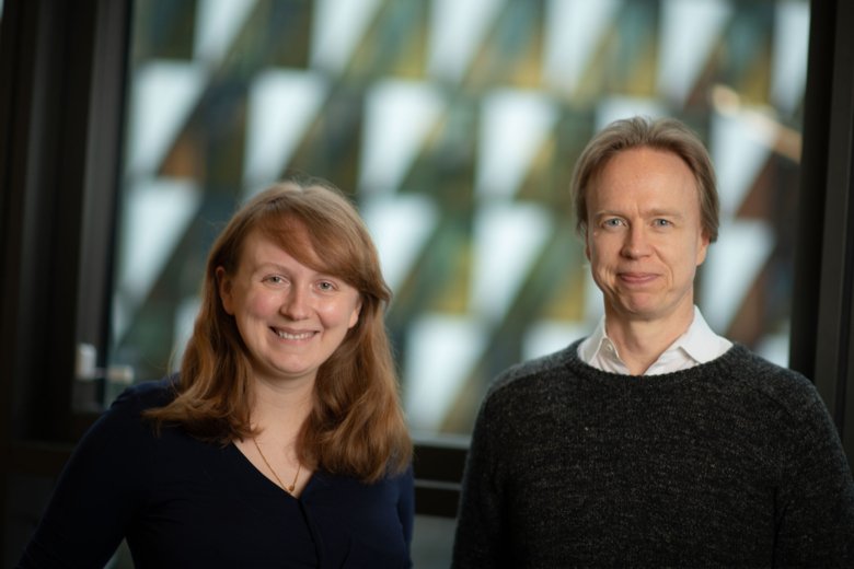 PhD student Dominika Radziun and Professor Henrik Ehrsson