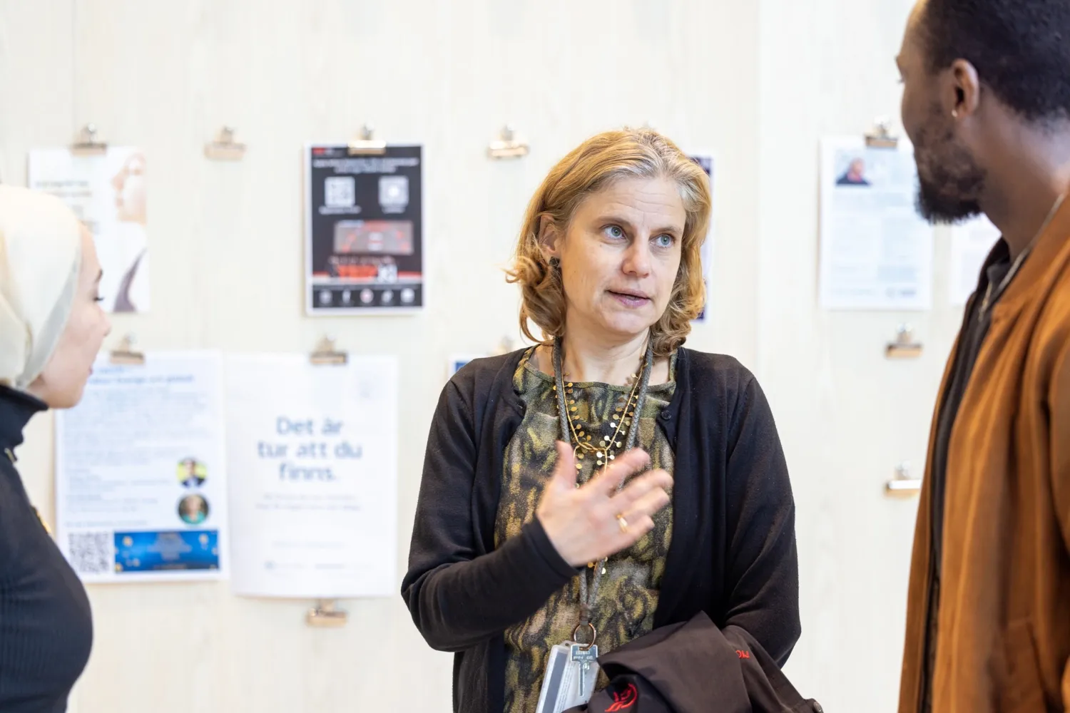 People interacting in the Widerströmska building
