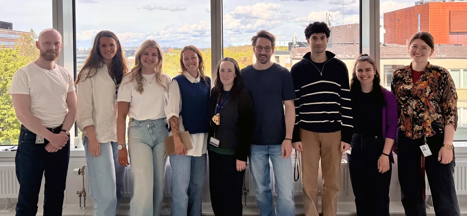 Group photo research team Leo Hanke. Left to right: Left to right: Carl Johan Hagströmer, Mirte Pascha, Lea Bräckow, Amanda Borgenstam, Iris Rocamonde Lago, Leo Hanke, Fares Elsaid, Aliki Popidou, Anna Králová.