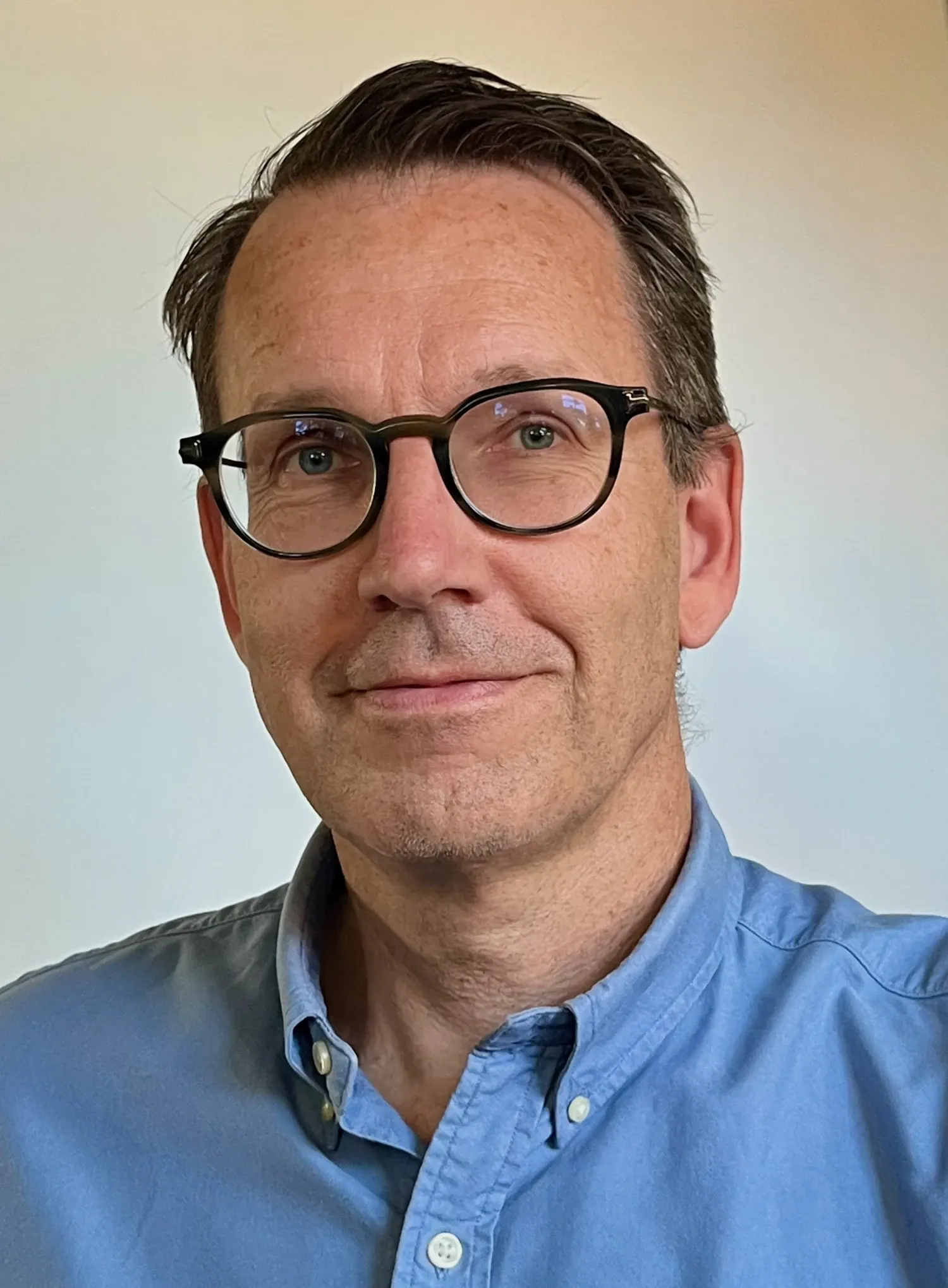 portrait photo of Jakob Skov.
