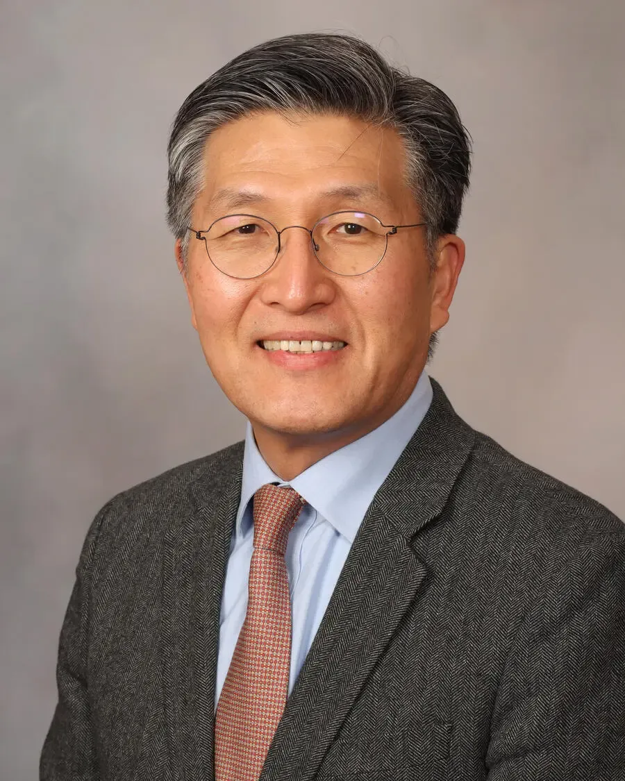 Portrait o Juhn Young