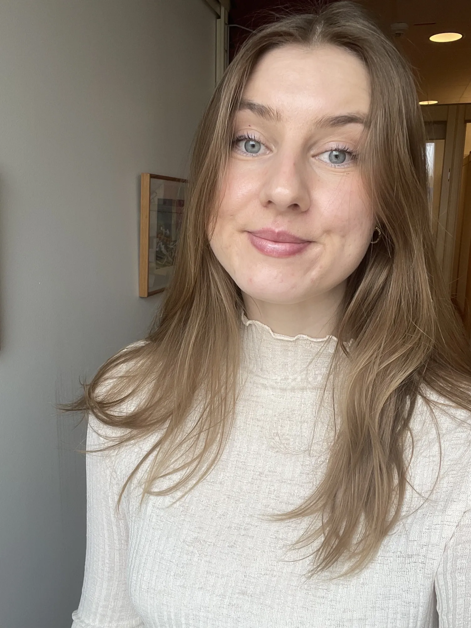 Portrait of a woman.