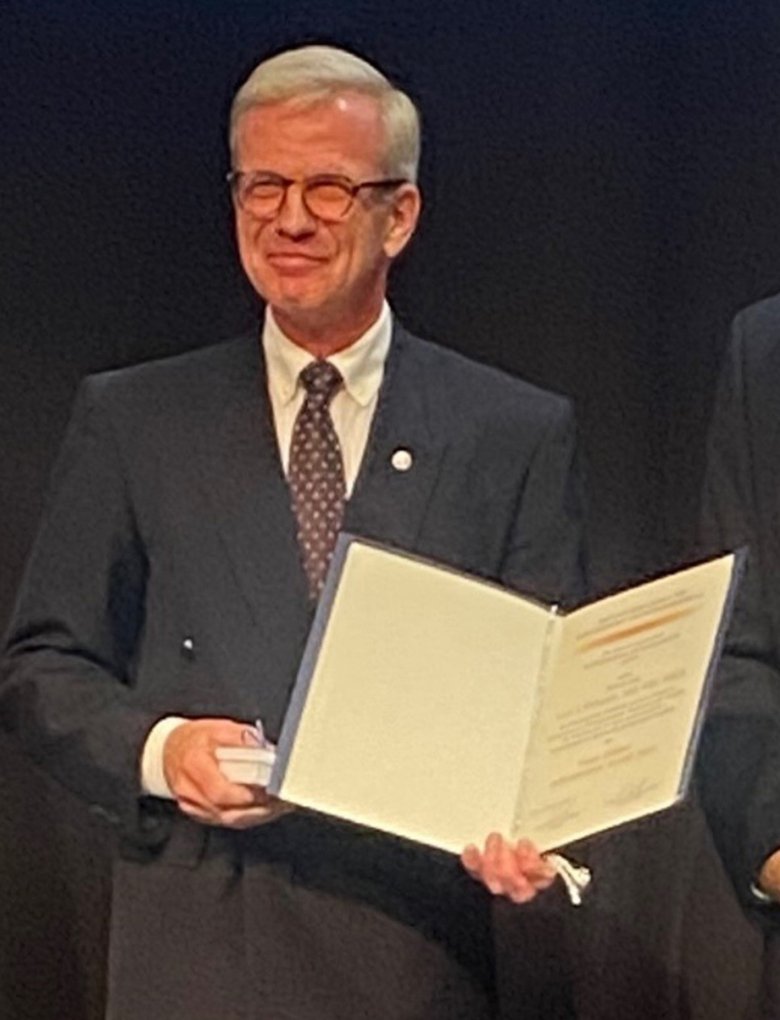 Picture of Lars I Eriksson at the award ceremony