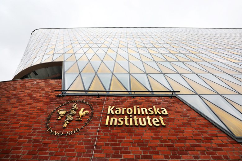 Karolinska Institutet logotype on wall