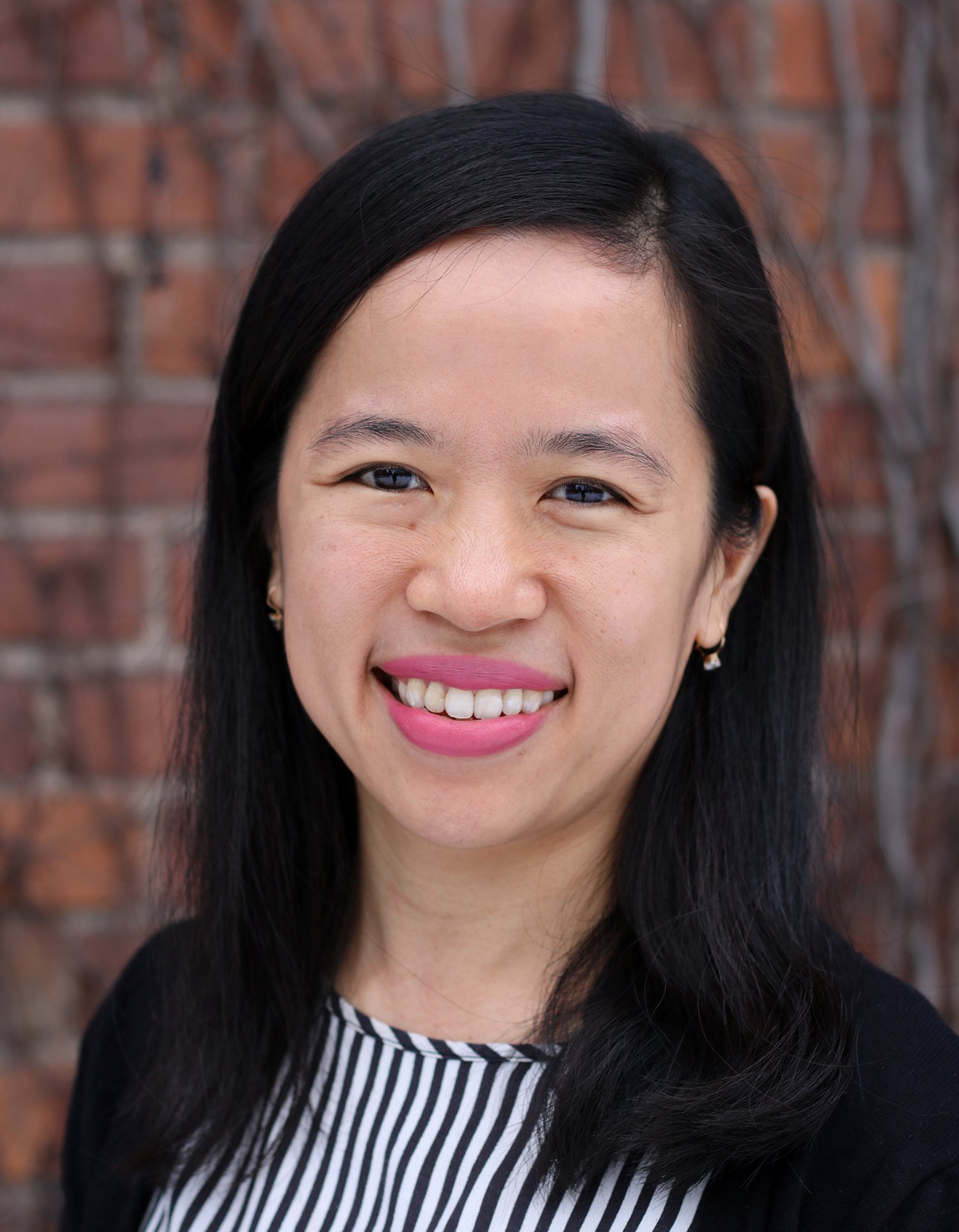 Resthie R. Putri