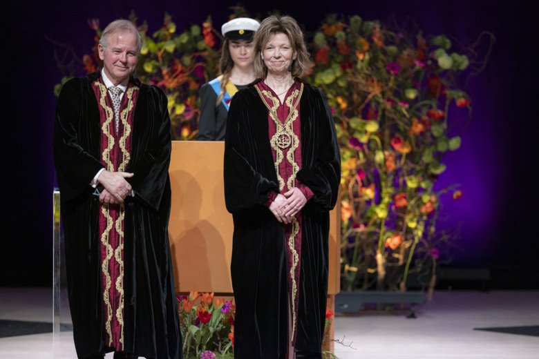 Annika Östman Wernerson and Ole Petter Ottersen during the installation ceremony.