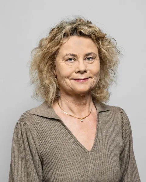 Portrait photo of Agneta Holmäng, Chair of the the Swedish Society for Medical Research.