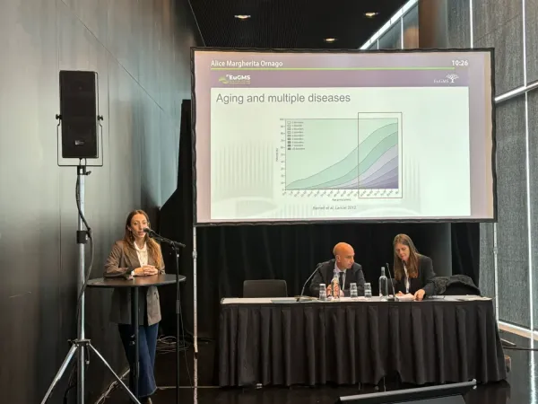 Alice Margherita Ornago presents at the congress.