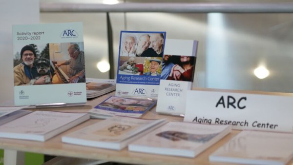 One of the exhibitor tables at the SNAC-K participant day 2023