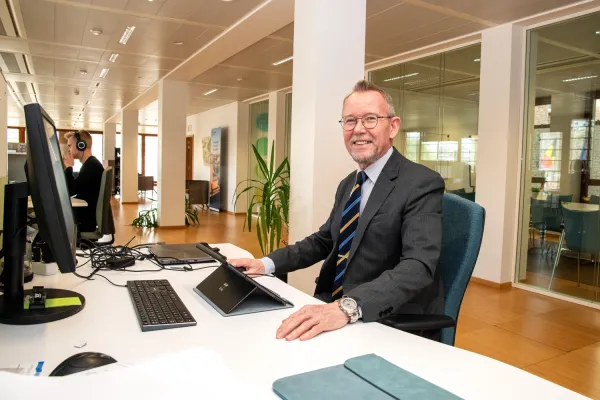 Dan Andrée at the Stockholm Trio office in Brussels.