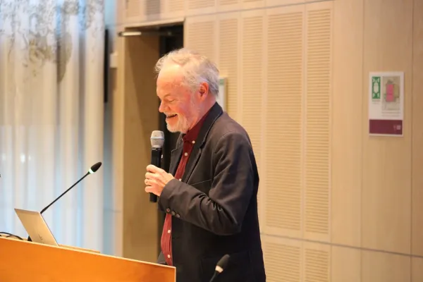 Johan Fritzell during his presentation.