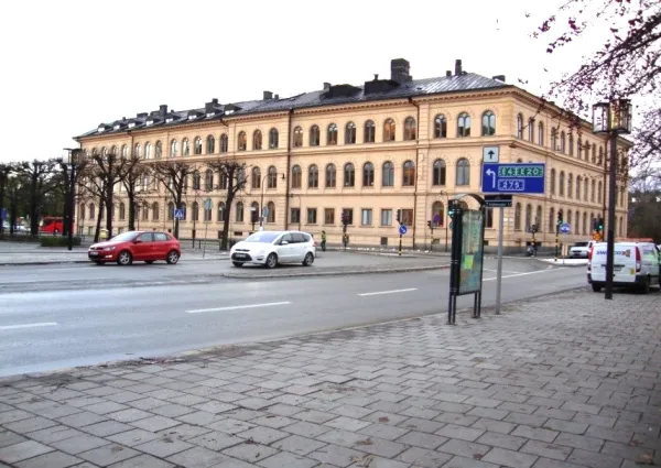 In this building were the departments of pharmacology and physiology until the move to Solna