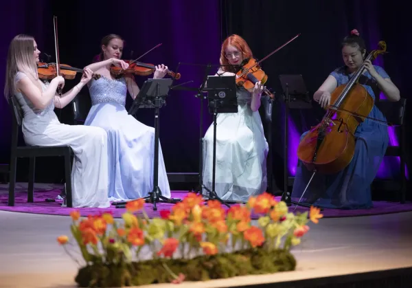 The music group Rosa Kvartetten delivered the welcome music during the installation.