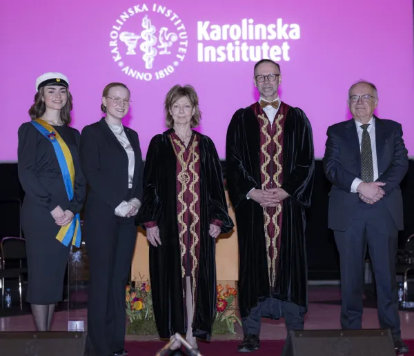 The management duo Annika Östman Wernerson and Martin Bergö together with Chairman Göran Stiernstedt and students Andra Rotaru and Lovisa Hagenfeldt.