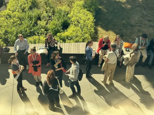 some of the participants at the congress outside Aula Medica.