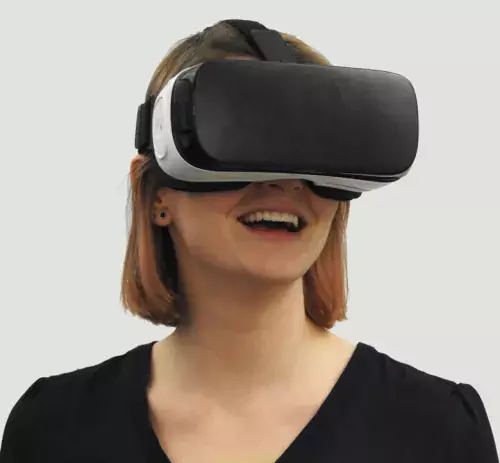 woman with VR goggles