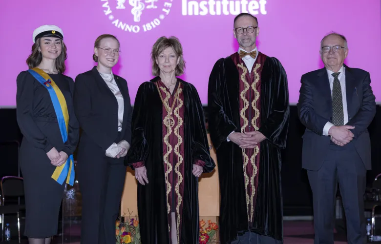 The management duo Annika Östman Wernerson and Martin Bergö together with Chairman Göran Stiernstedt and students Andra Rotaru and Lovisa Hagenfeldt.